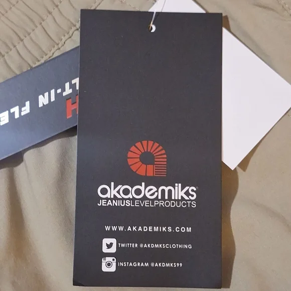 Akademiks Men's Beige Flat Front Shorts - Picture 7 of 8